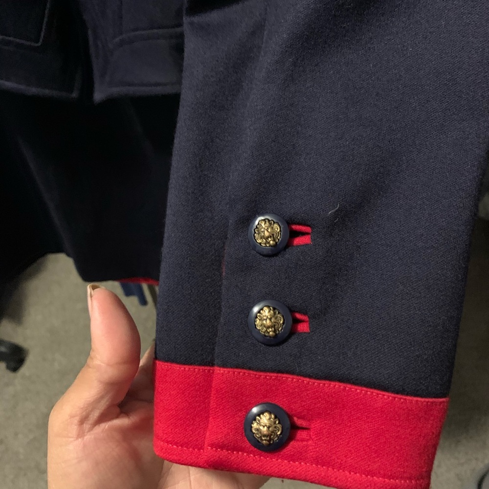 Stunning Albert Nipon Navy Wool Suit - image 8